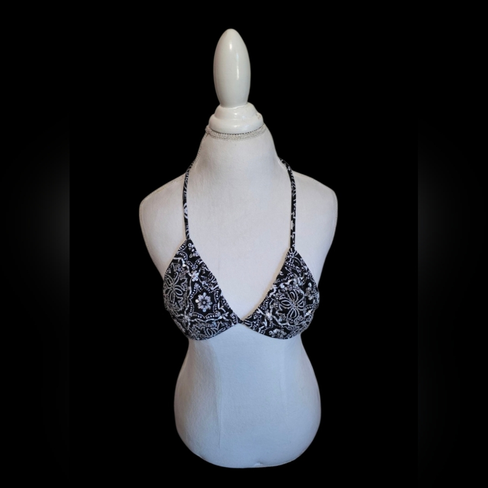 ◼️ Elegant Black and White Women's Bikini Top